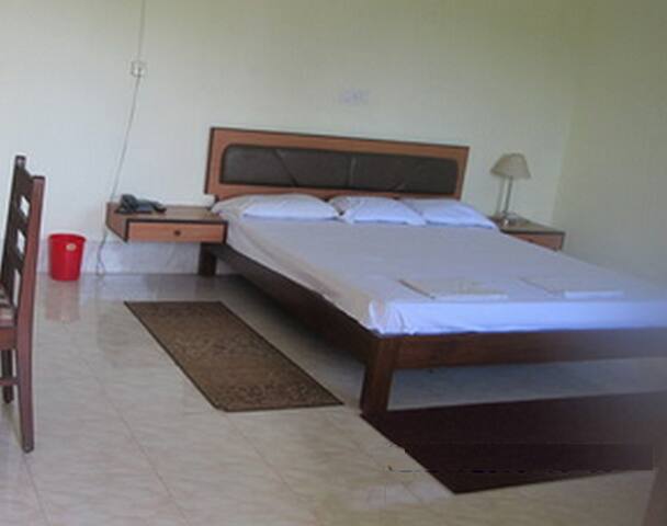 Hotel Oasis, Midnapore 5